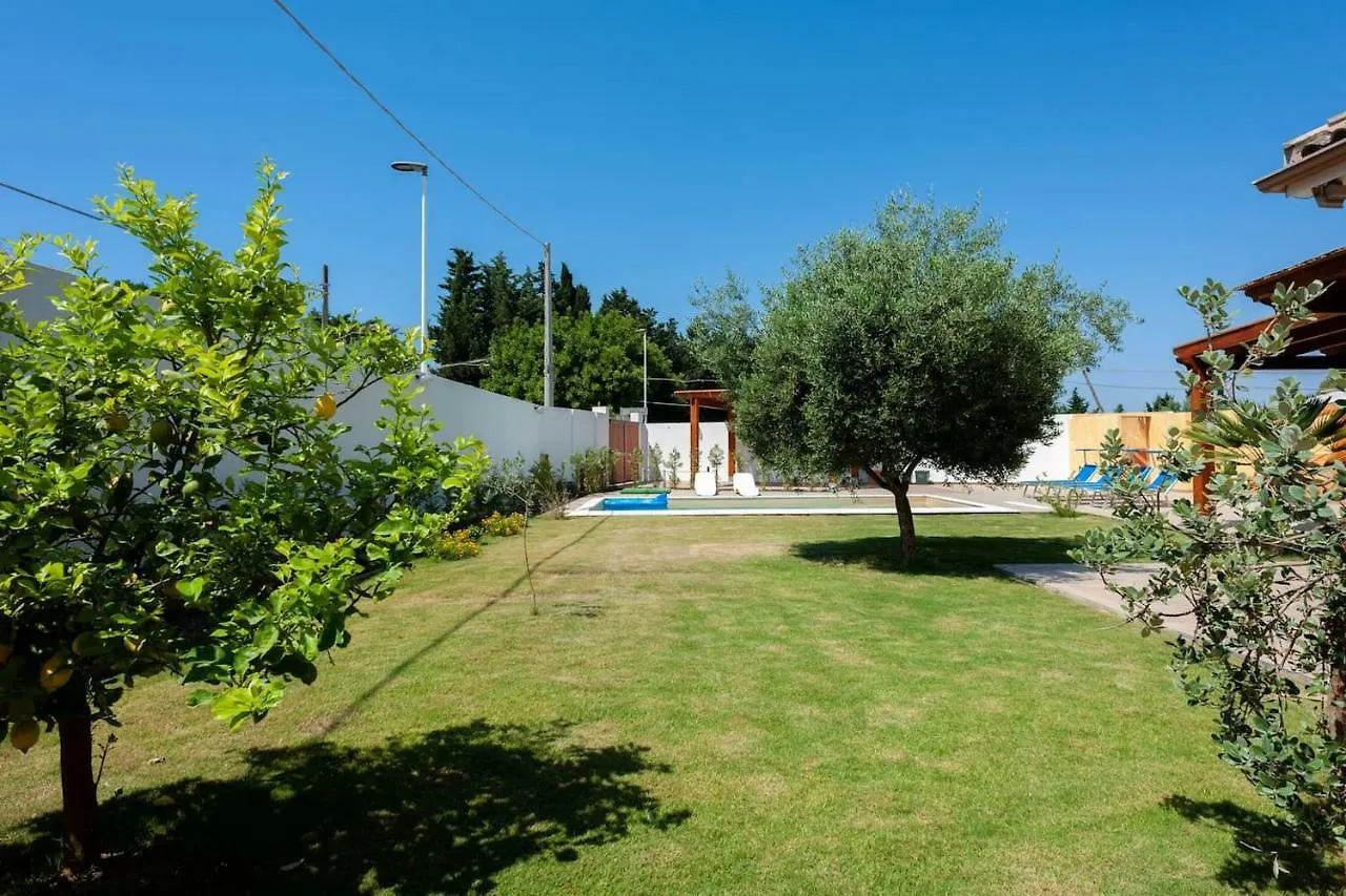 Casa vacanze Villa Chloe Capitana Italia